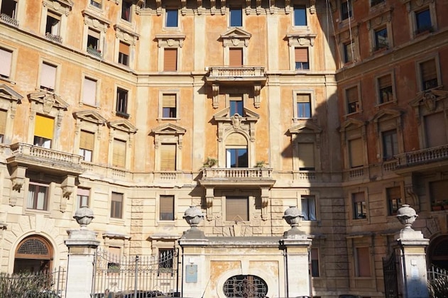 Gallery - Roma dei Papi-Hotel de Charme