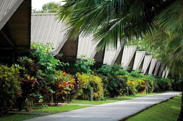 Gallery - Palm Bungalows