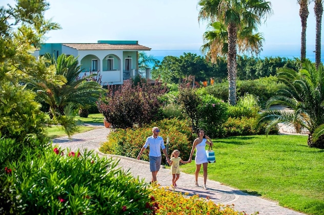 Gallery - Serenusa Resort