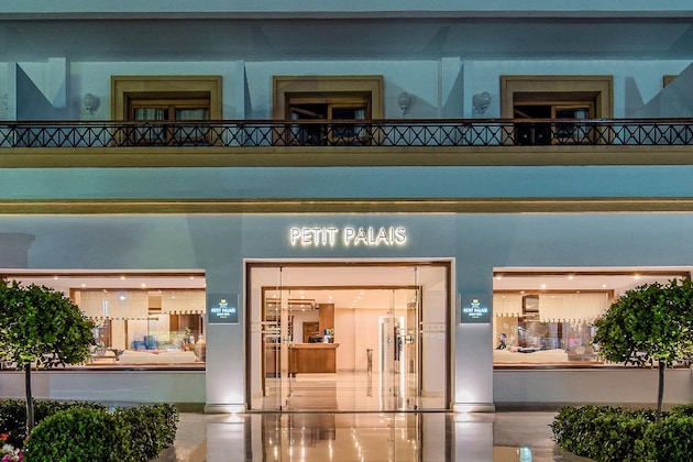 Gallery - Canvas By Mitsis Petit Palais