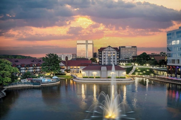 Gallery - Sheraton Westport Chalet Hotel St. Louis