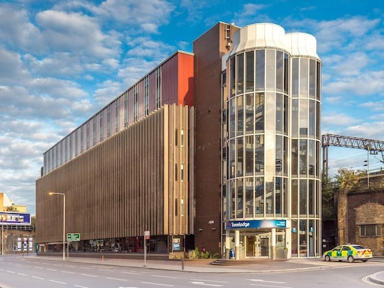 Gallery - Travelodge London Central Tower Bridge