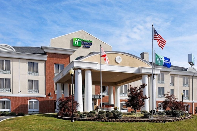 Gallery - Holiday Inn Express Hotel & Suites Cullman By Ihg