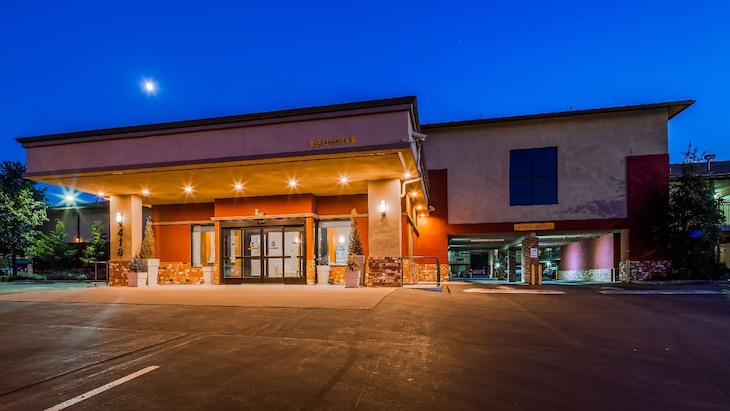 Gallery - Surestay Hotel By Best Western Tehachapi