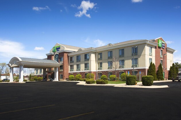 Gallery - Holiday Inn Express Hotel & Suites Kalamazoo, An Ihg Hotel