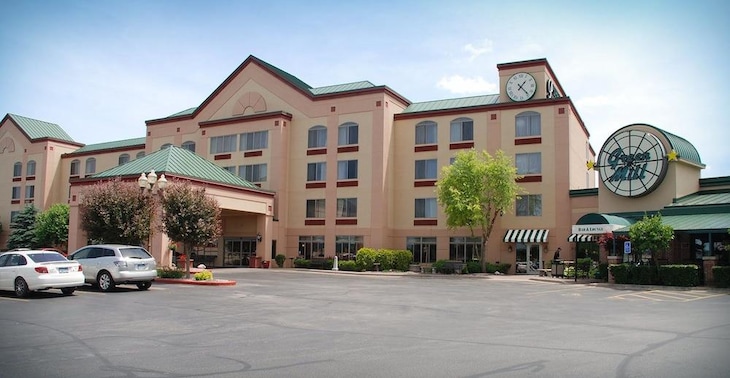 Gallery - The Plaza Hotel & Suites Winona
