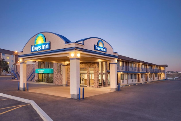 Gallery - Days Inn By Wyndham Lethbridge