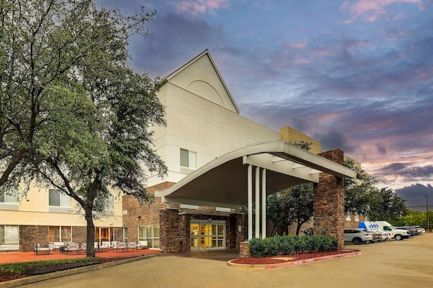 Gallery - Fairfield Inn & Suites Dallas Las Colinas