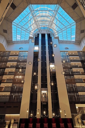 Gallery - Sheraton Grand Tbilisi Metechi Palace