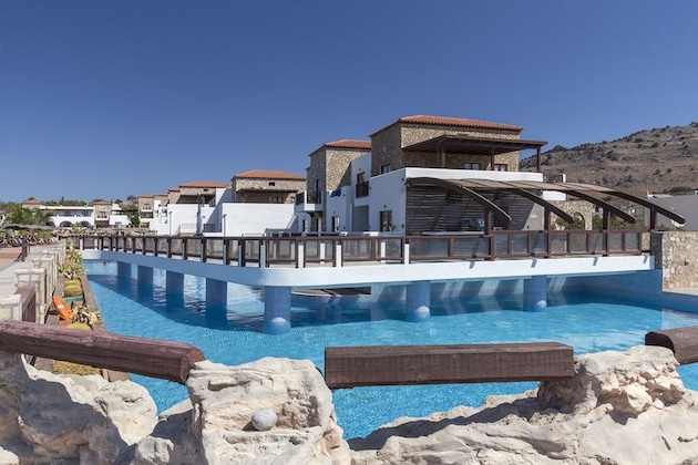 Gallery - Costa Lindia Beach