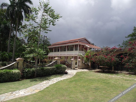 Gallery - The Balaji Palace at Playa Grande