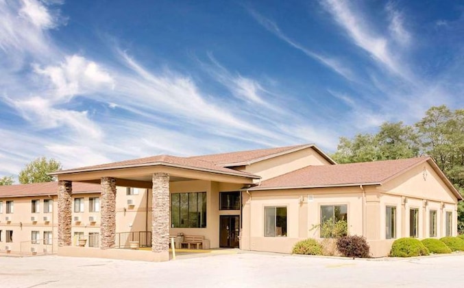 Gallery - Days Inn By Wyndham Boonville