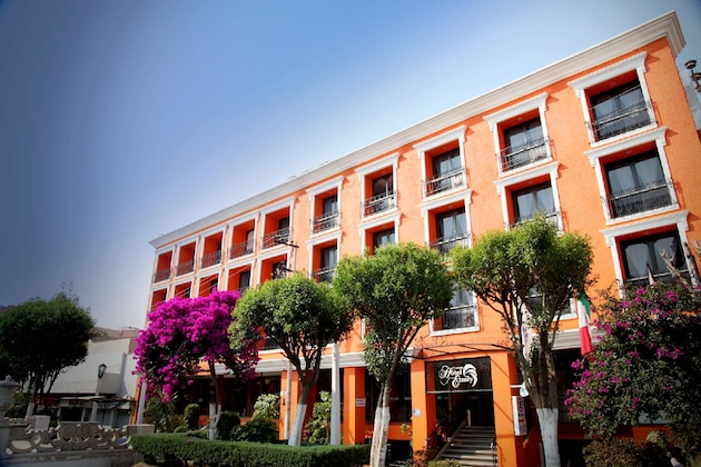Gallery - Hotel Emily