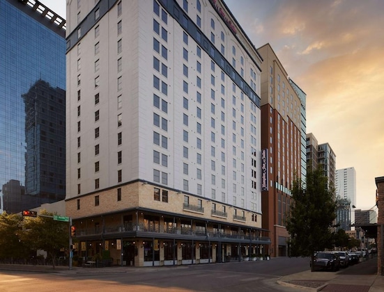 Gallery - Hampton Inn & Suites Austin-Downtown Convention Center, TX