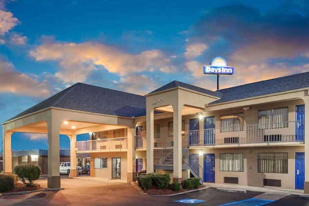 Gallery - Days Inn By Wyndham Clinton
