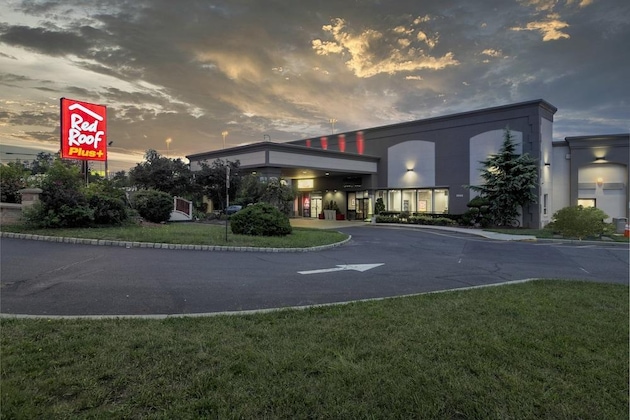 Gallery - Red Roof Inn Plus+ Newark Liberty Airport - Carteret