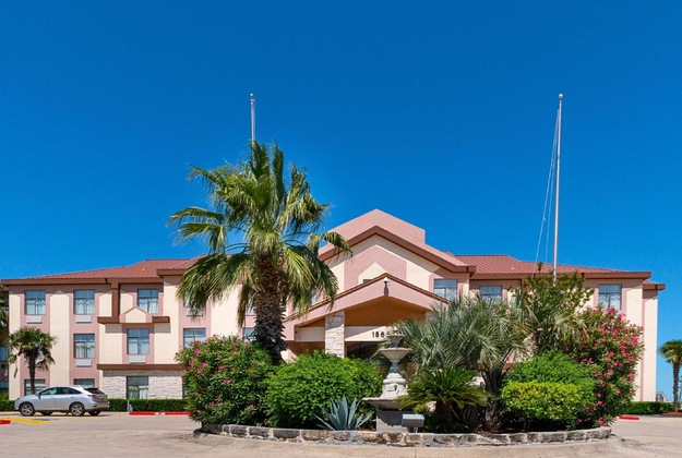 Gallery - Quality Inn & Suites Buda