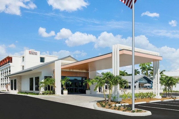 Gallery - Hilton Garden Inn St. Pete Beach