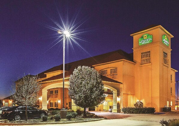 Gallery - La Quinta Inn Suites Eastland