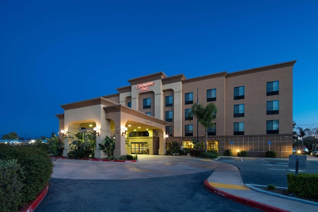 Gallery - Hampton Inn Visalia