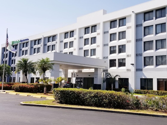 Gallery - Holiday Inn Express & Suites Miami - Hialeah By Ihg
