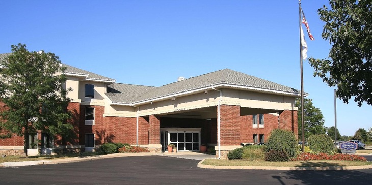 Gallery - Hampton Inn & Suites Newtown