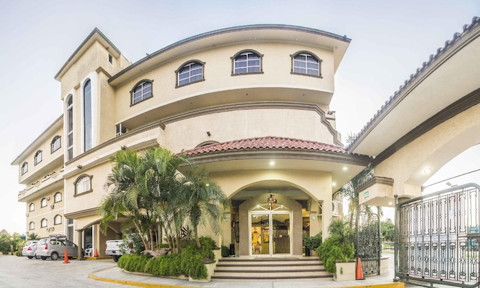 Gallery - Hotel Miramar Inn