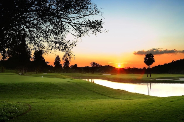 Gallery - Alpine Golf Resort Chiang Mai