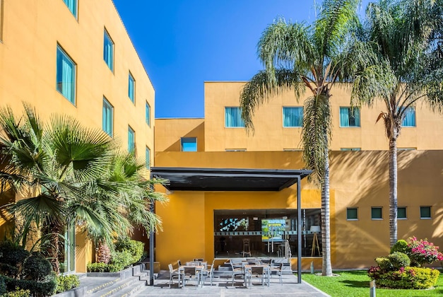 Gallery - Fiesta Inn Express San Luis Potosí Oriente