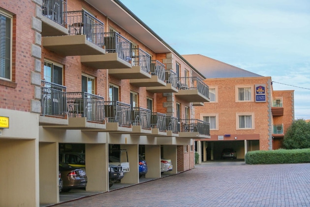 Gallery - Best Western Plus Hovell Tree Inn