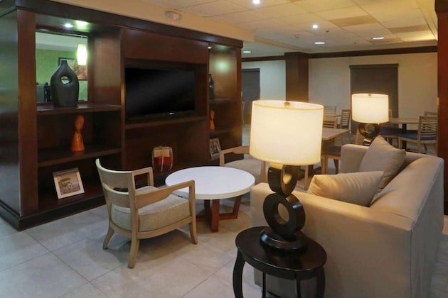 Gallery - Fairfield Inn by Marriott Monterrey Airport