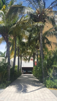 Gallery - Suites Las Flores Beach Mazatlan