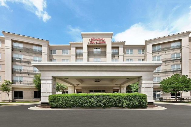Gallery - Hampton Inn & Suites Washington-Dulles International Airport