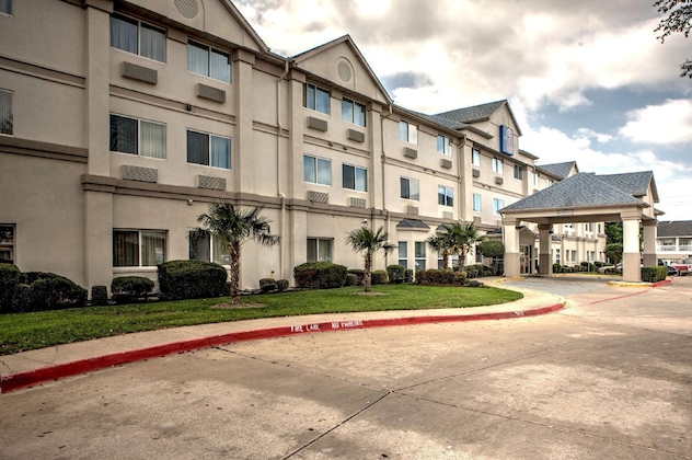 Gallery - Motel 6 Dallas Northwest