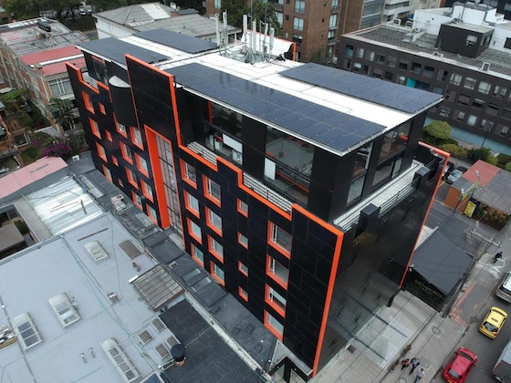 Gallery - Richmond Suites Hotel