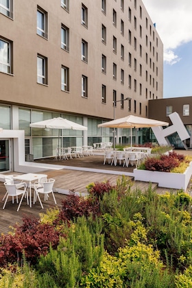 Gallery - Basic Hotel Braga By Axis