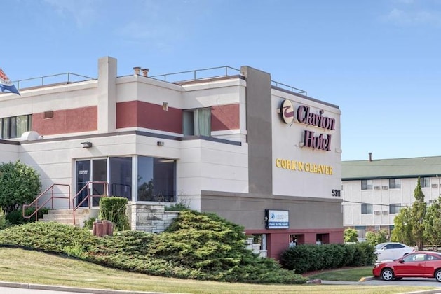 Gallery - Royle Hotel Milwaukee Airport