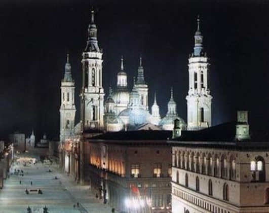 Gallery - Murallas Zaragoza
