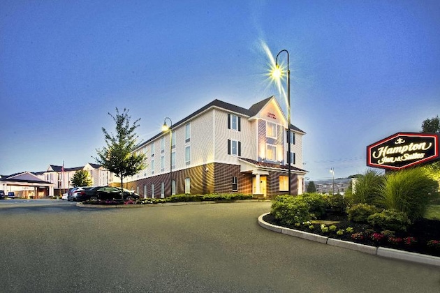 Gallery - Hampton Inn & Suites Cape Cod-West Yarmouth