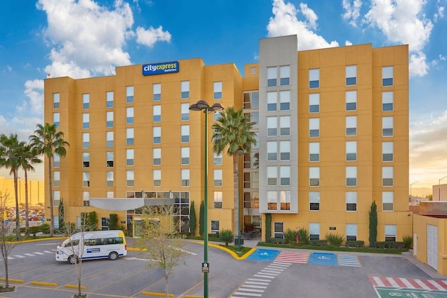 Gallery - City Express Torreon