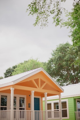 Gallery - Margaritaville Lake Resort, Lake Conroe Houston