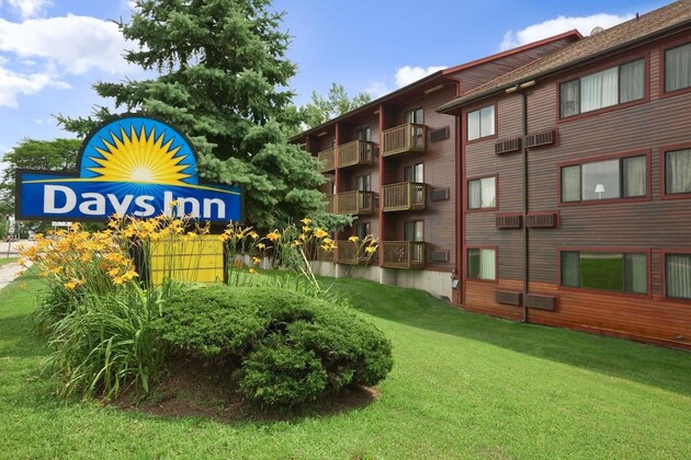 Gallery - Days Inn by Wyndham Colchester Burlington