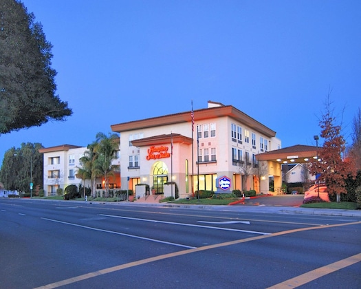 Gallery - Hampton Inn & Suites Mountain View