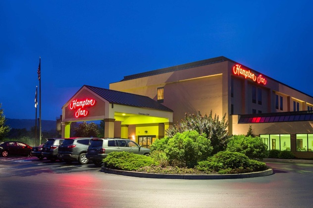 Gallery - Hampton Inn Danville
