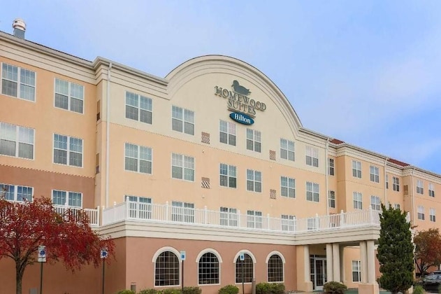 Gallery - Homewood Suites Erie