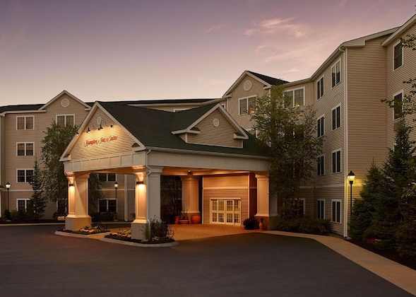 Gallery - Hampton Inn & Suites North Conway