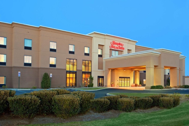 Gallery - Hampton Inn & Suites Hartford Manchester