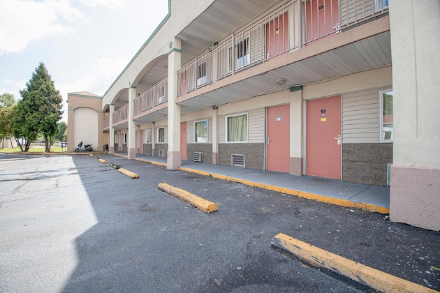 Gallery - Hotel O Daylight Inn Elkhart I-90, In