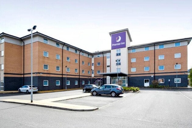 Gallery - Premier Inn Glasgow Braehead