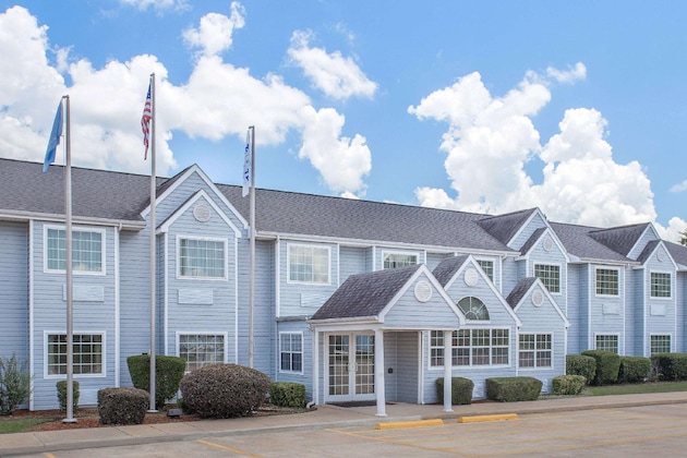 Gallery - Microtel Inn & Suites By Wyndham Broken Bow